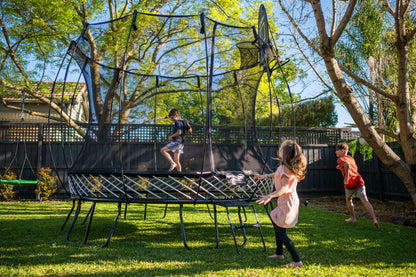 Springfree Medium 10 ft Round Trampoline